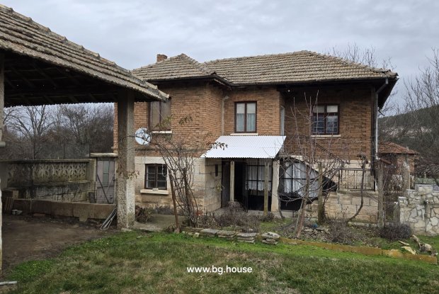 Image No.3-5 Bed House for sale