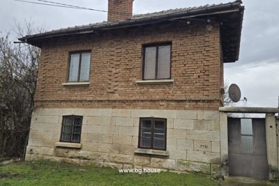 Beautiful rural house for sale at the end of village Ostritsa (177)