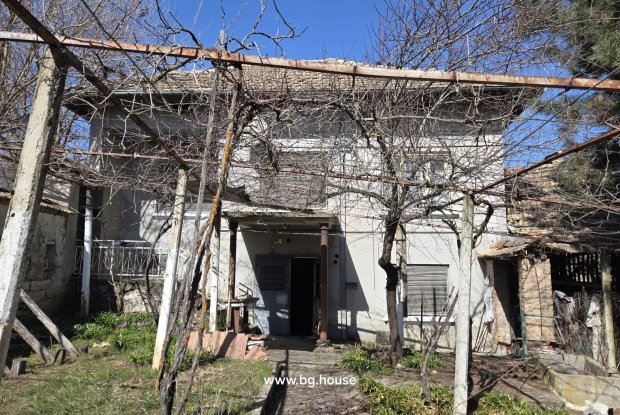 Image No.18-3 Bed House for sale