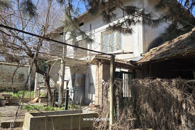 Image No.19-3 Bed House for sale