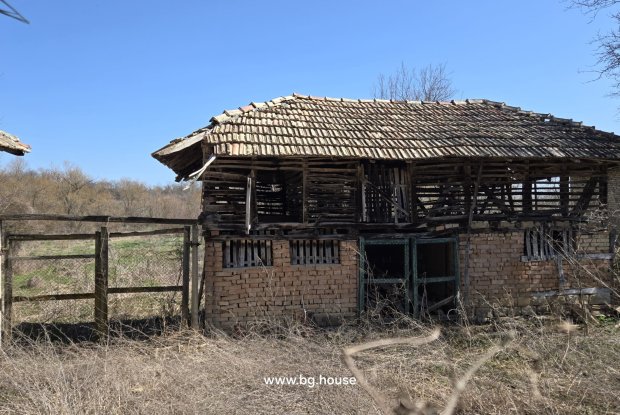 Image No.21-3 Bed House for sale