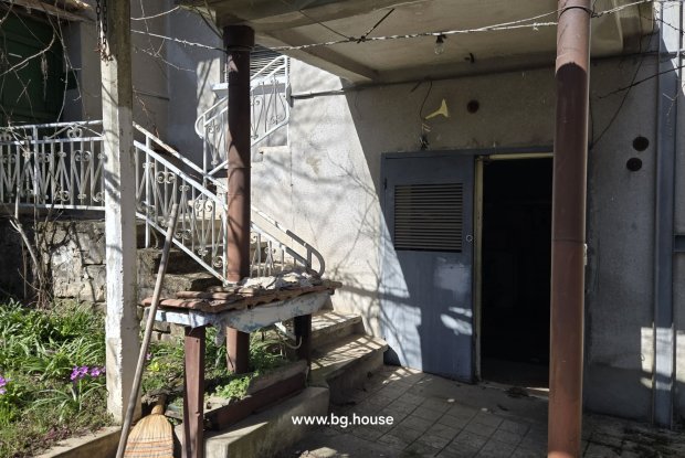 Image No.24-3 Bed House for sale