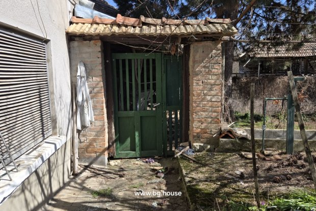 Image No.26-3 Bed House for sale