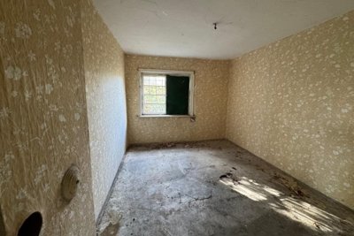 Bulgarian house for sale at the end of the village Chilnov (10)