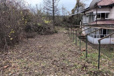 Bulgarian house for sale at the end of the village Chilnov (13)