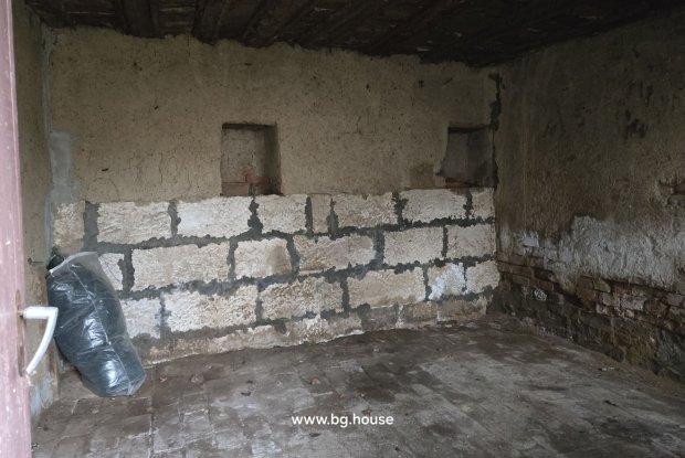 Image No.21-6 Bed House for sale