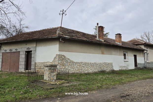 Image No.5-6 Bed House for sale