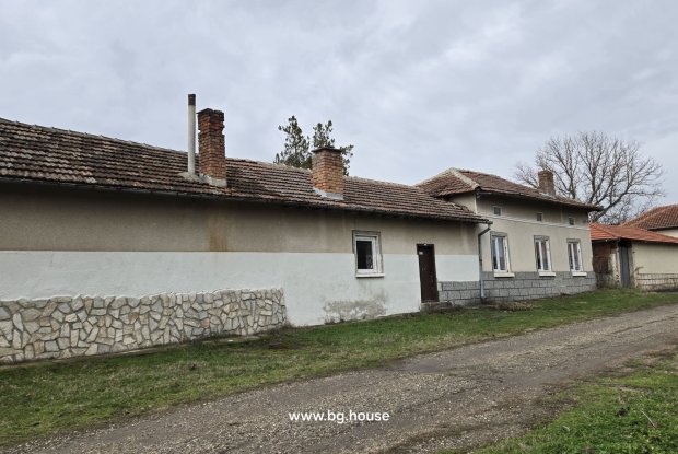 Image No.6-6 Bed House for sale