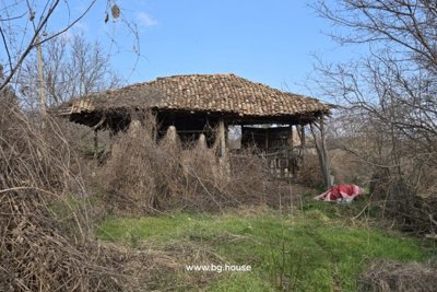 Old Bulgarian house for sale with great views in rural village Baba Tonka (34)