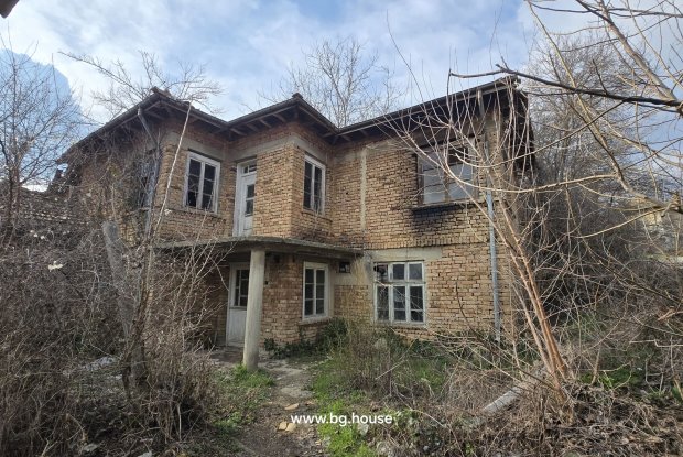 Image No.7-4 Bed House for sale