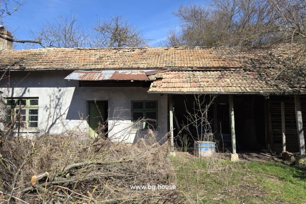 Image No.17-3 Bed House for sale