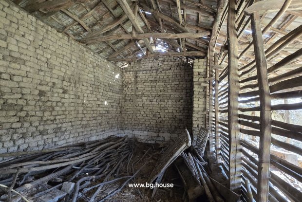 Image No.21-3 Bed House for sale