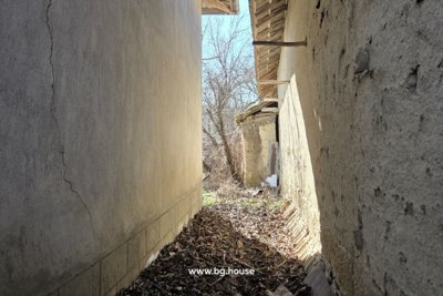 Cheap Bulgarian house for sale in village Sadina with well (13)