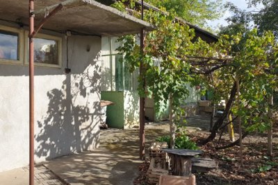 Sunny Corner House 1200 m2 Palamartsa (14)