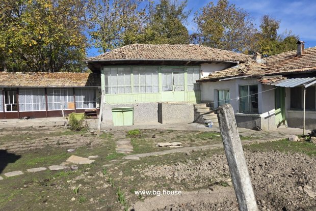 Image No.11-4 Bed House for sale