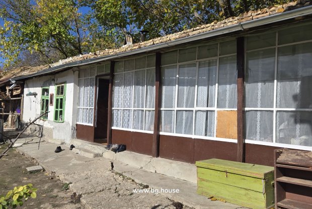 Image No.17-4 Bed House for sale
