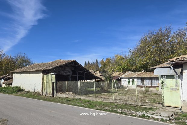 Image No.6-4 Bed House for sale