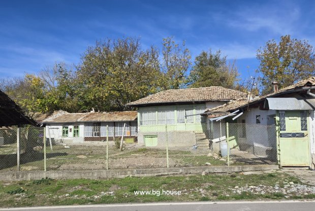 Image No.7-4 Bed House for sale
