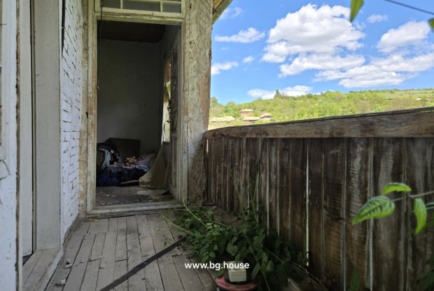 Image No.21-3 Bed House for sale