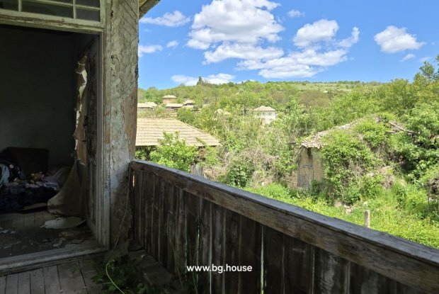 Image No.22-3 Bed House for sale