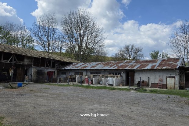 Image No.22-1 Bed Farmhouse for sale