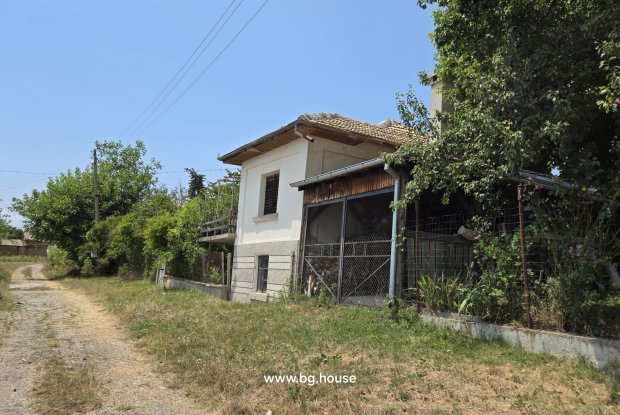 Image No.11-4 Bed House for sale