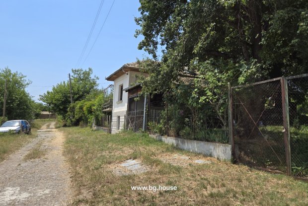 Image No.14-4 Bed House for sale
