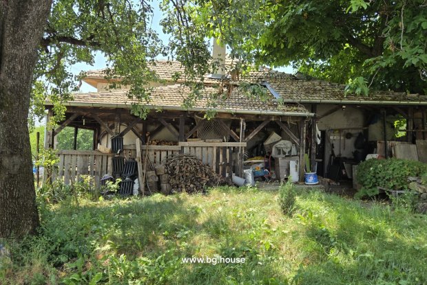 Image No.17-4 Bed House for sale