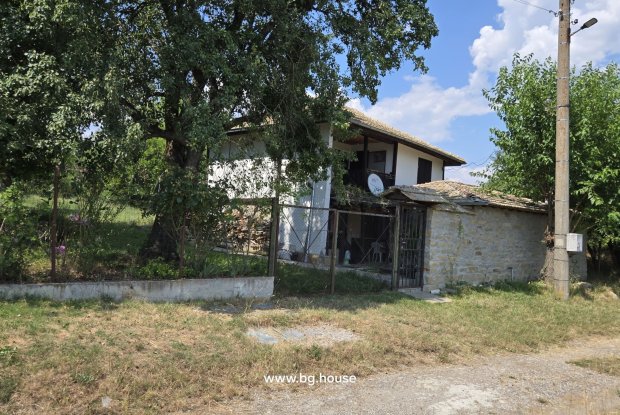 Image No.6-4 Bed House for sale