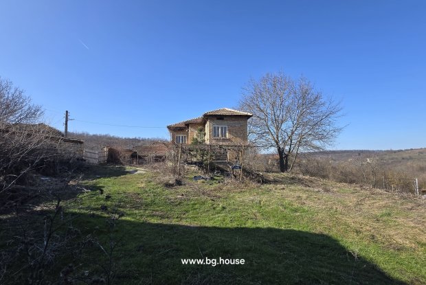 Image No.17-3 Bed House for sale