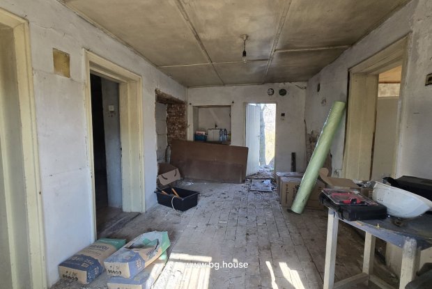 Image No.21-3 Bed House for sale