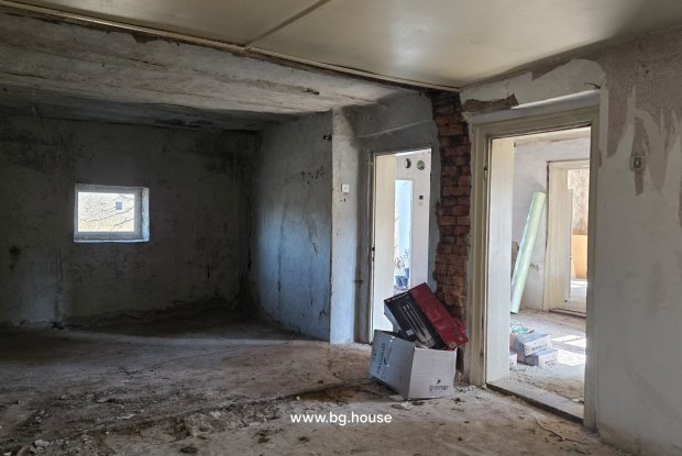 Image No.31-3 Bed House for sale