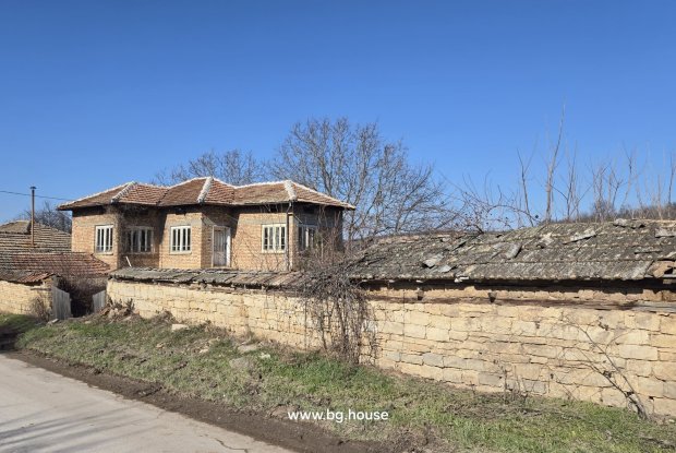 Image No.5-3 Bed House for sale