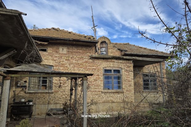 Image No.12-3 Bed House for sale