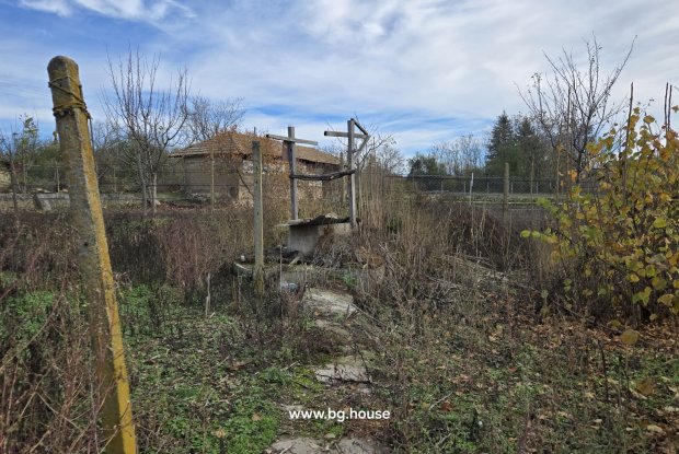 Image No.18-3 Bed House for sale