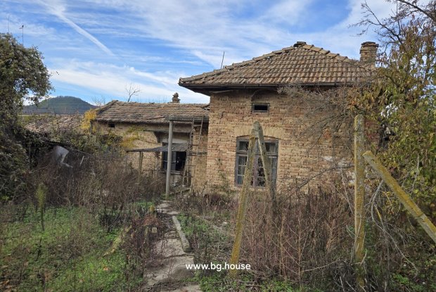 Image No.19-3 Bed House for sale