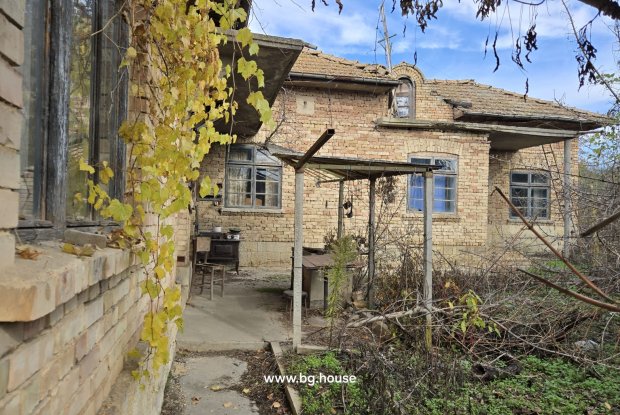 Image No.3-3 Bed House for sale