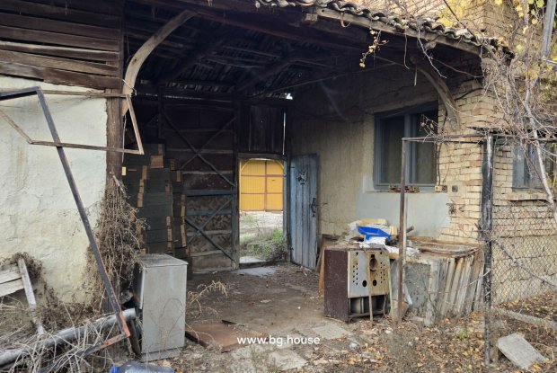 Image No.9-3 Bed House for sale