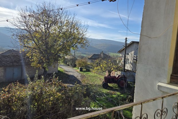 Image No.11-3 Bed House for sale