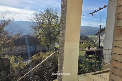 Cheap Bulgarian house for sale with magnificent view (26)