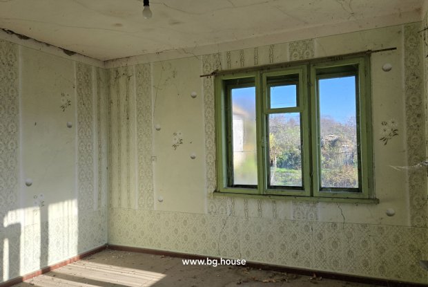 Image No.17-3 Bed House for sale