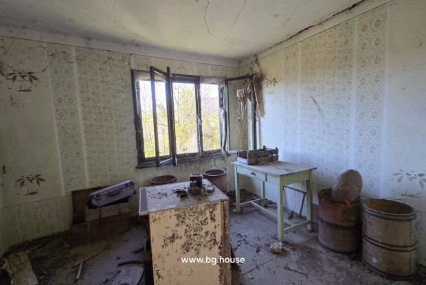 Image No.21-3 Bed House for sale