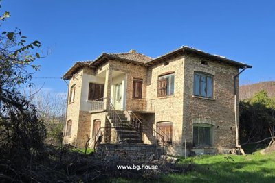 Cheap Bulgarian house for sale with magnificent view (4)