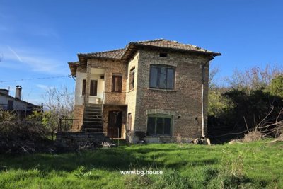 Cheap Bulgarian house for sale with magnificent view (5)