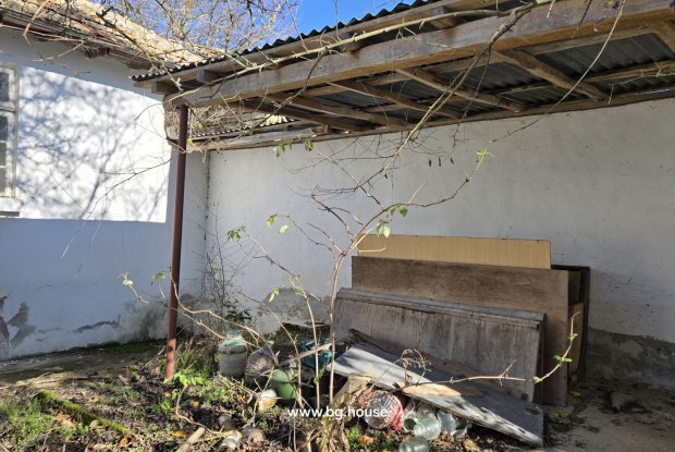 Image No.16-2 Bed House for sale
