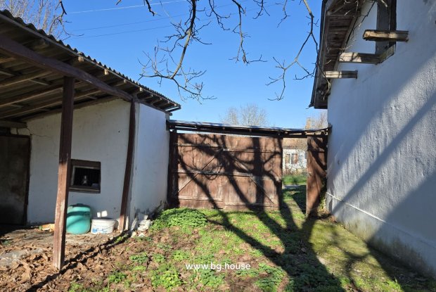 Image No.21-2 Bed House for sale