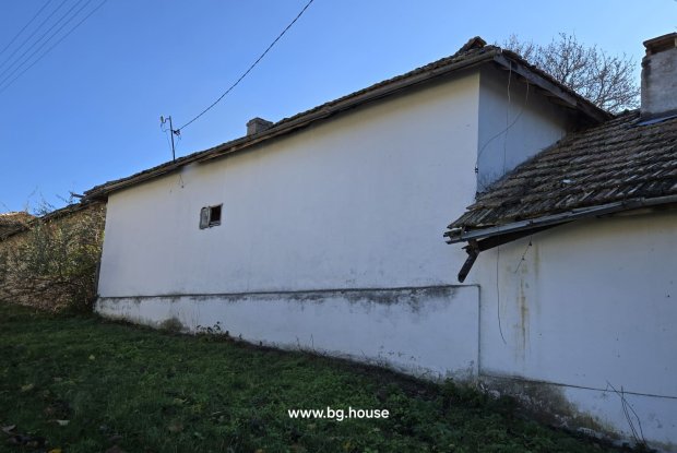 Image No.5-2 Bed House for sale
