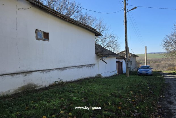 Image No.6-2 Bed House for sale