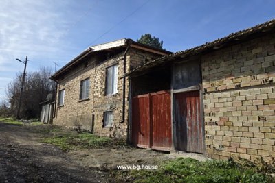 1 - Popovo, House