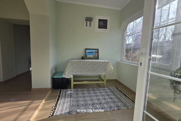 Image No.12-2 Bed House for sale